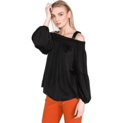 Guess Top Czarny. Czarne bluzki damskie Guess, l, z aplikacjami, z wiskozy, bez kołnierzyka. Za 533,95 zł.