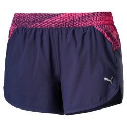 Puma Spodenki Blast Graphic 3" Short W Peacoat-Aop M. Niebieskie spodenki sportowe damskie marki Puma, m, bez wzorów, sportowe, na fitness i siłownię. W wyprzedaży za 105,00 zł.