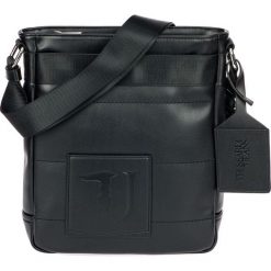 Trussardi Jeans torba męska crossbody czarna 71B00131-9Y099997. Czarne torby męskie skórzane Trussardi Jeans, bez wzorów, z jeansu. Za 469,00 zł.