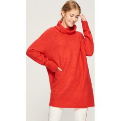 Sweter oversize z golfem - Czerwony. Czerwone golfy damskie Sinsay, l. Za 79,99 zł.
