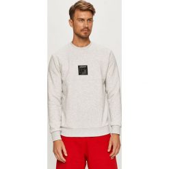 Adidas Originals - Bluza. Szare bluzy męskie adidas Originals, s, z aplikacjami, z bawełny, z okrągłym kołnierzem, bez rękawów, bez kaptura. Za 199,90 zł.