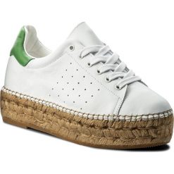 Espadryle EVA MINGE - Gandia 3E 18MC1372337ES 102. Białe espadryle damskie Eva Minge, bez wzorów, ze skóry ekologicznej, bez obcasa, na koturnie. W wyprzedaży za 189,00 zł.