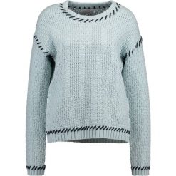 Swetry klasyczne damskie: Nümph AMORET Sweter baby blue