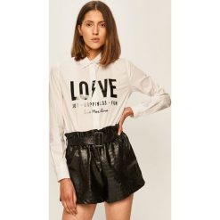 Love Moschino - Koszula. Białe bluzki damskie Love Moschino, s, z nadrukiem, z elastanu, klasyczne, z klasycznym kołnierzykiem, z długim rękawem. Za 849,90 zł.