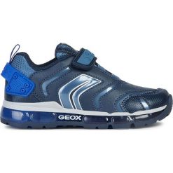 Sneakersy "Android" w kolorze granatowym. Niebieskie trampki chłopięce geox kids, bez wzorów, z gumy, bez zapięcia. W wyprzedaży za 139,95 zł.