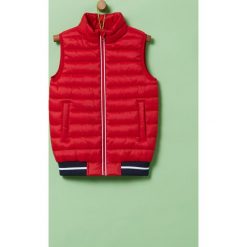 OVS - Bezrękawnik dziecięcy 104-140 cm. Czerwone kurtki chłopięce OVS, bez wzorów, z poliesteru, bez kaptura. Za 119,90 zł.