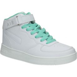 Sportowe casu 3xc7022. Buty dziewczęce sportowe Casu, bez wzorów, bez zapięcia. Za 89,99 zł.