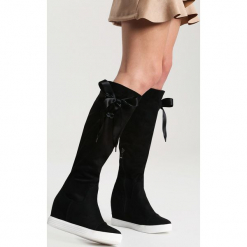 Czarne Kozaki Heart Of Silver. Czarne buty zimowe damskie vices, na koturnie. Za 119,99 zł.
