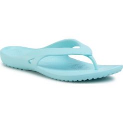 Japonki CROCS - Kadee II Flip W 202492 Ice Blue. Niebieskie klapki damskie Crocs, bez wzorów, z tworzywa sztucznego, bez obcasa. Za 89,00 zł.