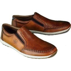 RIEKER 08868-24 brown, półbuty męskie. Brązowe półbuty męskie Rieker, bez wzorów, bez zapięcia. Za 289,90 zł.