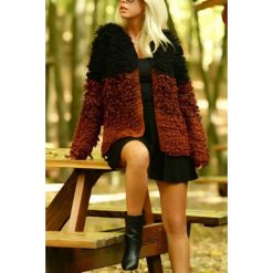 Płaszcz damski LANEDA BROWN. Brązowe bluzy damskie Płaszcz damski LANEDA BROWN, uniwersalny, bez wzorów. W wyprzedaży za 109,00 zł.