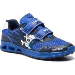Sneakersy GEOX - J Dakin B. B J929FB 014BU C4227 DD Royal/Navy. Niebieskie trampki chłopięce Geox, bez wzorów, ze skóry ekologicznej, na rzepy. W wyprzedaży za 189,00 zł.