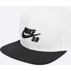 Nike Sportswear - Czapka. Białe czapki męskie marki Nike Sportswear, z tkaniny. W wyprzedaży za 89,90 zł.