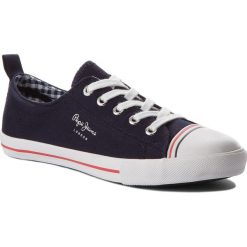 Trampki PEPE JEANS - Gery Bass PLS30657 Marine 585. Niebieskie półbuty damskie Pepe Jeans, na co dzień, bez wzorów, z jeansu, marine, bez obcasa, na płaskiej podeszwie, bez zapięcia. W wyprzedaży za 129,00 zł.