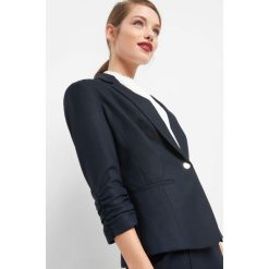 Taliowany żakiet. Niebieskie marynarki i żakiety damskie Orsay, z elastanu. Za 169,99 zł.