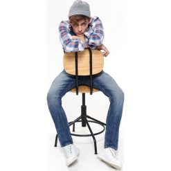 Koszula w kratę slim fit. Niebieskie koszule męskie Top Secret, na lato, m, w kratkę, z tkaniny, bez kołnierzyka, z długim rękawem. W wyprzedaży za 39,99 zł.