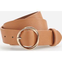 Gładki pasek z okrągłą klamrą - Brązowy. Pomarańczowe paski damskie Reserved, w paski. Za 29,99 zł.