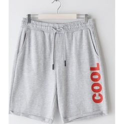 Dresowe szorty - Jasny szary. Szare spodenki i szorty męskie Sinsay, xl, bez wzorów, z dresówki. Za 39,99 zł.