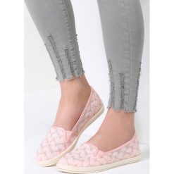 Różowe Tenisówki Come Get It. Różowe trampki i tenisówki damskie vices, bez wzorów, bez zapięcia. Za 29,99 zł.