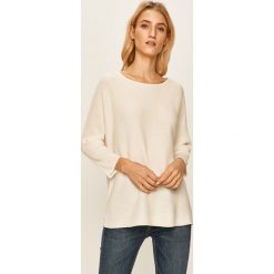 Vero Moda - Sweter. Czarne swetry damskie Vero Moda, s, bez wzorów, z poliesteru, bez rękawów, bez kaptura. W wyprzedaży za 114,90 zł.