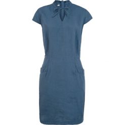 Sukienka z tkaniny z lnu z lyocellemTENCEL™ , przyjazna dla środowiska bonprix indygo. Niebieskie sukienki damskie bonprix, na imprezę, s, bez wzorów, z lyocellu, bez kołnierzyka, bez rękawów. Za 109,99 zł.