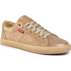 Tenisówki LEVI'S - 227843-2950-04 Gold. Żółte półbuty damskie Levi's®, bez wzorów, z gumy, bez obcasa, na płaskiej podeszwie, bez zapięcia. W wyprzedaży za 199,00 zł.