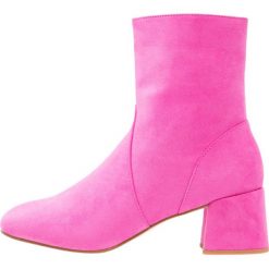 Botki damskie lity: Public Desire BLU Botki hot pink