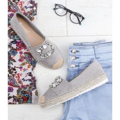 Espadryle damskie Bestelle Y931-9 Szare. Szare espadryle damskie Bestelle, bez wzorów, z tworzywa sztucznego, bez obcasa, na płaskiej podeszwie. Za 99,00 zł.