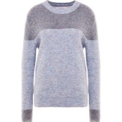 Holzweiler MACAW Sweter blue melange. Szare swetry klasyczne damskie marki Alma en Pena, z materiału, na płaskiej podeszwie. Za 989,00 zł.