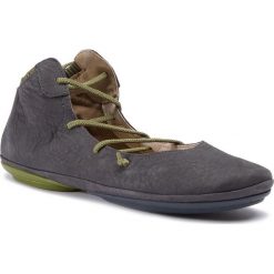 Półbuty CAMPER - Right Nina K400194-015 Grey. Szare półbuty damskie Camper, na co dzień, bez wzorów, ze skóry, bez obcasa, na płaskiej podeszwie, bez zapięcia. W wyprzedaży za 369,00 zł.