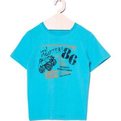 T-shirty chłopięce: T-shirt w kolorze jasnoniebieskim