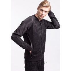 Bluzy męskie: Bluza męska BLM206Z – czarny – 4F