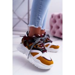 Sportowe Damskie Buty Żółte Wstawki Big Energy. Żółte buty sportowe damskie Tagless, bez wzorów, eleganckie. Za 99,00 zł.