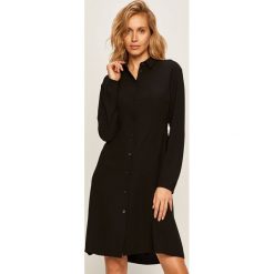 Armani Exchange - Sukienka. Czarne sukienki damskie Armani Exchange, na co dzień, bez wzorów, z poliesteru, casualowe, z okrągłym kołnierzem, z długim rękawem, długie, mini, proste. Za 829,90 zł.
