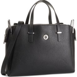 Torebka TOMMY HILFIGER - Th Core Satchel AW0AW06821 002. Czarne torebki klasyczne damskie TOMMY HILFIGER, bez wzorów, ze skóry ekologicznej, klasyczne, na ramię, bez dodatków. Za 749,00 zł.
