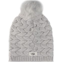 Czapka UGG - Cable Hat With Pom 18756 Lgry. Szare czapki damskie Ugg, z wełny. W wyprzedaży za 209,00 zł.
