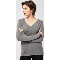 Sweter z aplikacją. Swetry damskie Moodo, s, z aplikacjami, bez rękawów, bez kaptura. Za 29,99 zł.