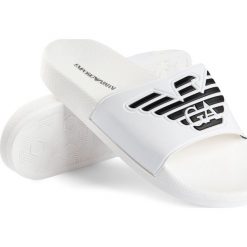 Klapki Emporio Armani. Białe kapcie męskie Emporio Armani, bez wzorów. Za 199,00 zł.