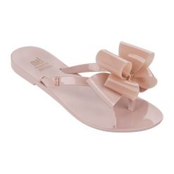 Japonki w kolorze jasnoróżowym. Różowe klapki dziewczęce Melissa, Pepe Jeans. W wyprzedaży za 109,95 zł.