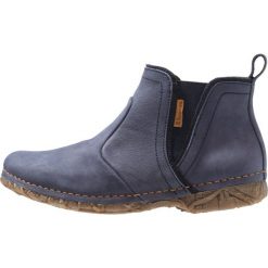 El Naturalista ANGKOR Ankle boot ocean. Niebieskie botki damskie marki El Naturalista, ze skóry, bez obcasa, bez zapięcia. Za 619,00 zł.