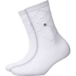 Skarpety BURLINGTON TRANSPARENT COVENT GARDEN. Białe skarpetki damskie Burlington, bez wzorów, z dzianiny. Za 80,00 zł.