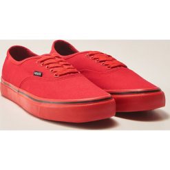 Trampki - Czerwony. Czerwone trampki i tenisówki damskie House, bez wzorów, bez zapięcia. Za 49,99 zł.