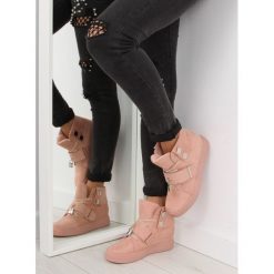 Sneakersy różowe KOURTNEY. Różowe buty sportowe damskie FunKee.pl, bez wzorów, z tkaniny, sportowe. Za 118,99 zł.