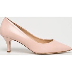 Solo Femme - Czółenka. Różowe czółenka damskie Solo Femme, bez wzorów, ze skóry, bez obcasa, na obcasie, bez zapięcia. Za 339,90 zł.