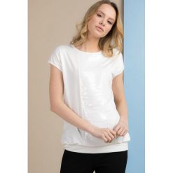 Bluzka z cekinową aplikacją. Szare t-shirty damskie marki Monnari, uniwersalny, z aplikacjami, z wiskozy, z dekoltem na plecach, z krótkim rękawem. Za 69,50 zł.