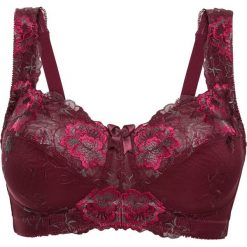 Buty wsuwane bonprix czarny. Czarne buty sportowe damskie bonprix, bez wzorów, sportowe. Za 69,99 zł.