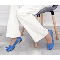 Balerinki dziurkowane - skóra naturalna - model 010 - kolor szafirowy. Niebieskie baleriny damskie Zapato, bez wzorów, ze skóry, bez obcasa. Za 299,00 zł.