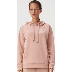 Gładka bluza z kieszeniami - Różowy. Różowe bluzy damskie Sinsay, s, bez wzorów, bez rękawów, bez kaptura. W wyprzedaży za 49,99 zł.