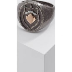 Sygnety męskie: Rebel Heritage BADGE OF HONOUR Pierścionek black