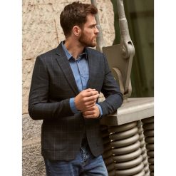 MARYNARKA MĘSKA O DOPASOWANYM KROJU W KRATĘ. Brązowe marynarki męskie slim fit Top Secret. Za 174,99 zł.